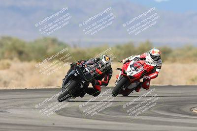 media/Nov-16-2025-Race Pace (Sun) [[8c5fa54630]]/Verified Riders/7-Turn 4 (1155am)/